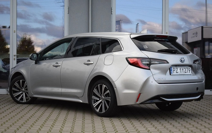 Toyota Corolla cena 129900 przebieg: 33250, rok produkcji 2022 z Swarzędz małe 172